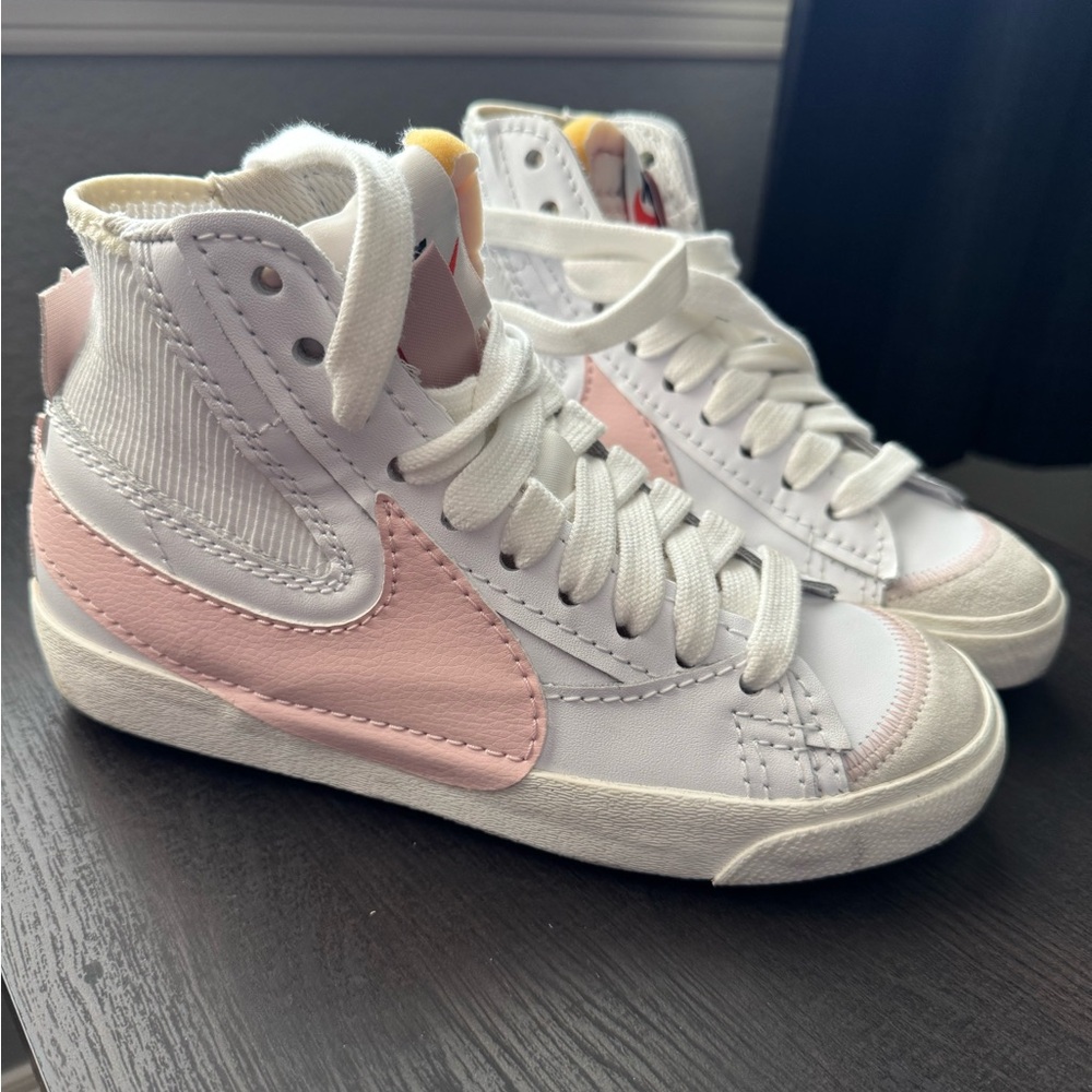 Nike Blazer Mid ‘77 Jumbo Women’s Shoes - Size 7